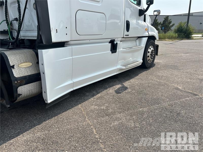 Freightliner Cascadia 125 Çekiciler
