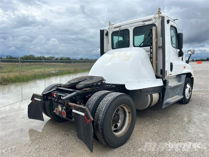 Freightliner Cascadia 125 曳引機組件