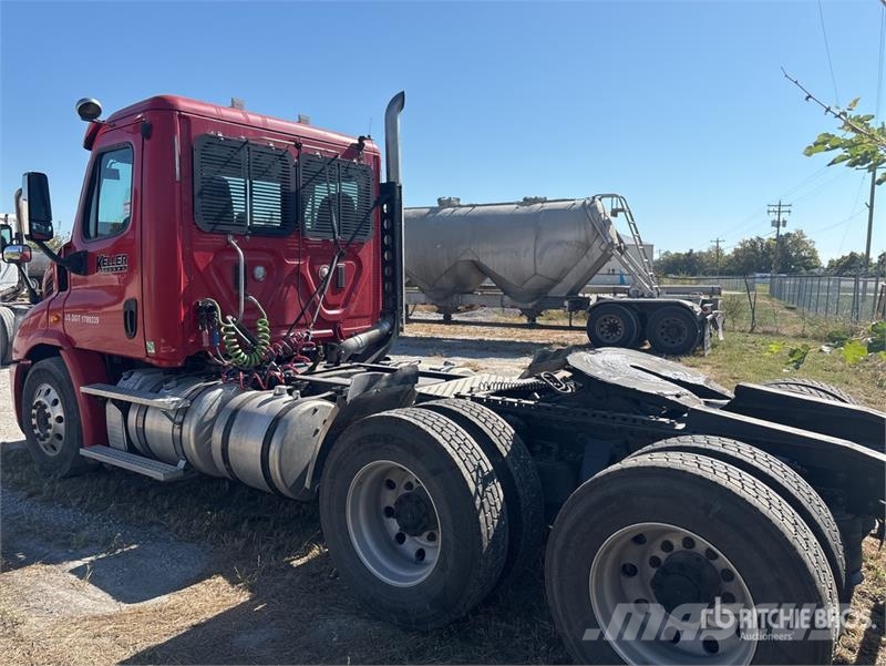 Freightliner Cascadia 113 Tegljači