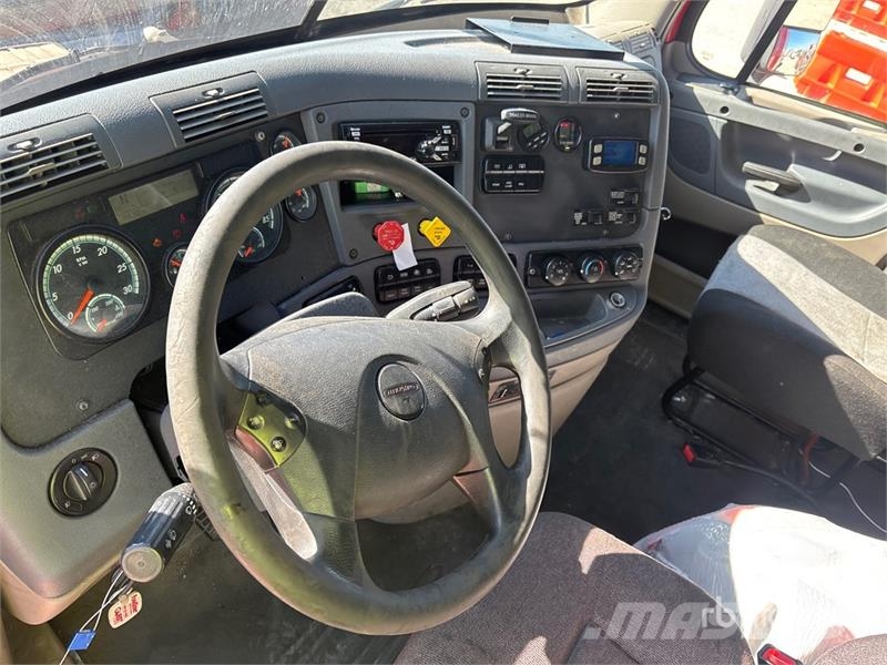 Freightliner Cascadia 113 Sattelzugmaschinen