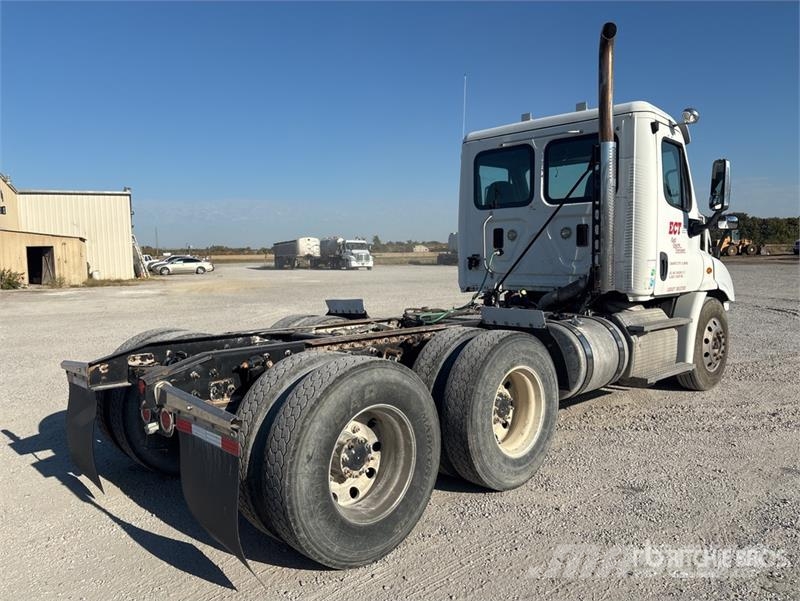 Freightliner Cascadia 113 Vlačilci