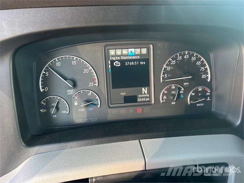 Freightliner Cascadia 126 Влекачи