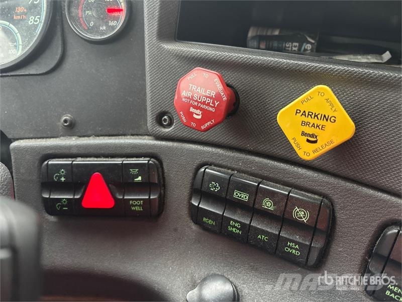 Freightliner Cascadia 125 Vlačilci