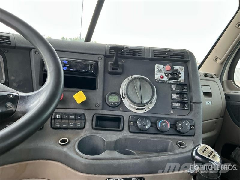 Freightliner Cascadia 125 Sadulveokid