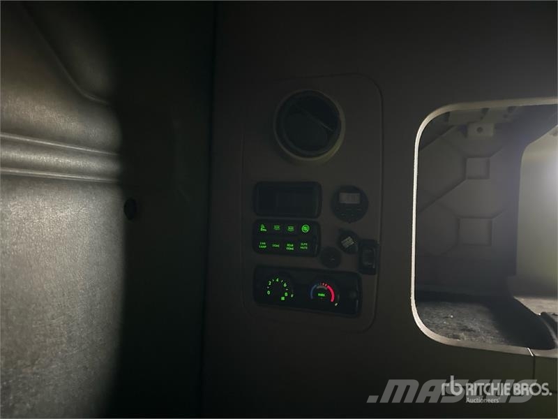 Freightliner Cascadia 125 T/A Sleeper Truck Tractor Sattelzugmaschinen