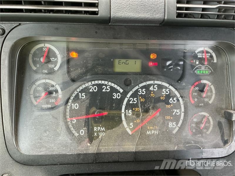 Freightliner Cascadia 125 Sadulveokid