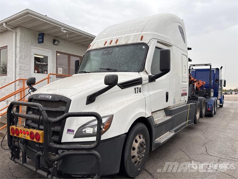 Freightliner Cascadia 126 T/A Sleeper Truck Tractor Sattelzugmaschinen