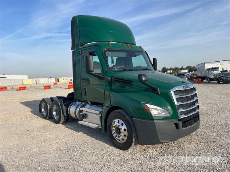 Freightliner Cascadia 126 Влекачи