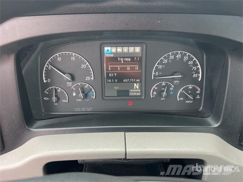 Freightliner Cascadia 116 وحدات الجر