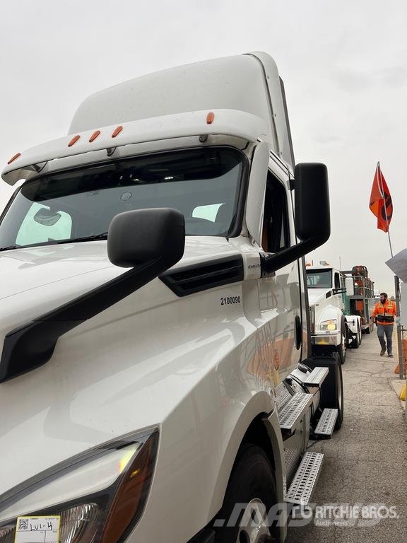 Freightliner Cascadia 126 Тягачі