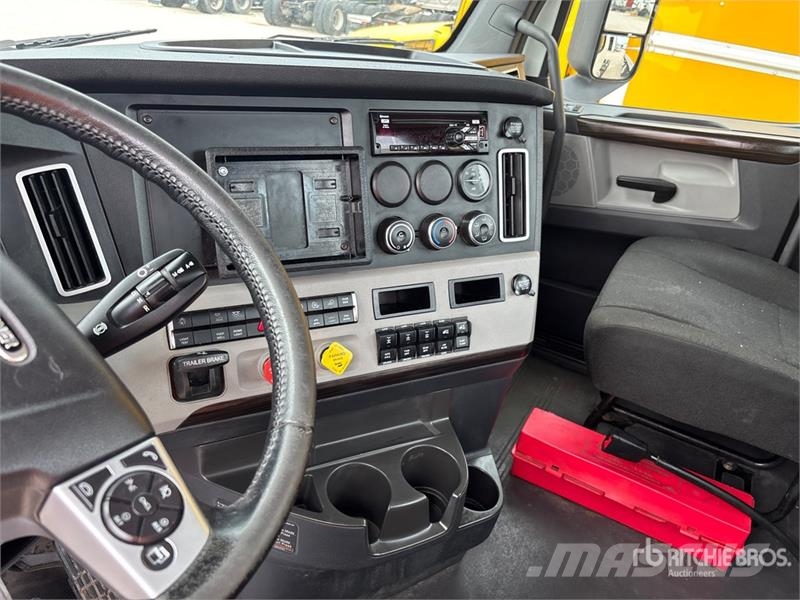 Freightliner Cascadia 116 Prime Movers