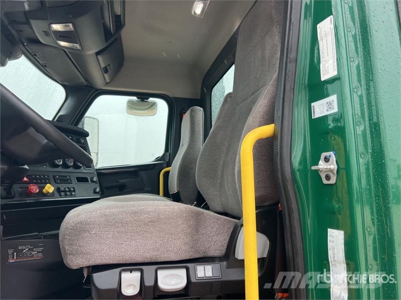 Freightliner Cascadia 126 Vlačilci