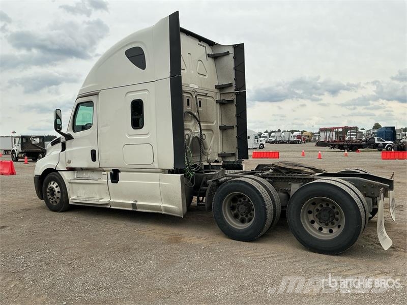 Freightliner Cascadia 126 Vlačilci