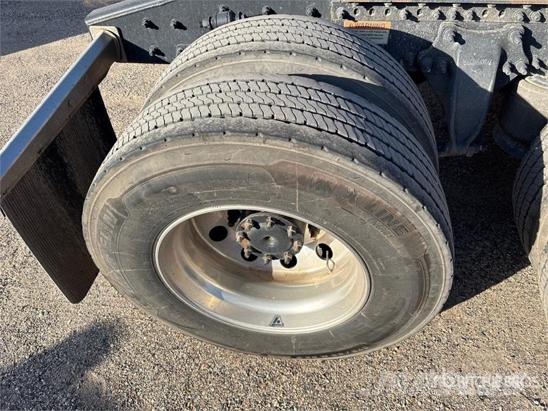 Freightliner Cascadia 126 Влекачи