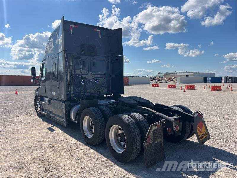 Freightliner Cascadia 116 Cabezas tractoras