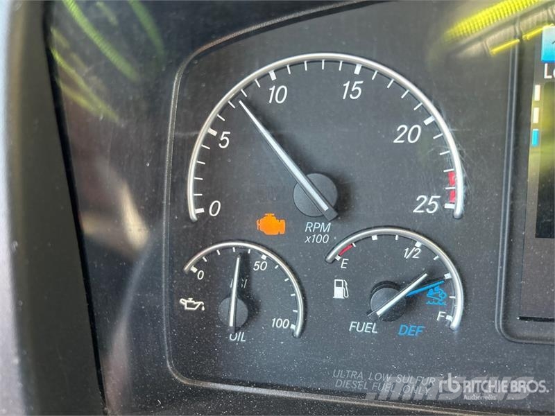Freightliner Cascadia 126 Седельные тягачи
