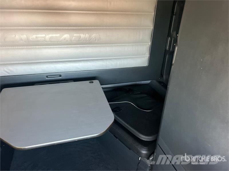 Freightliner Cascadia 126 Влекачи