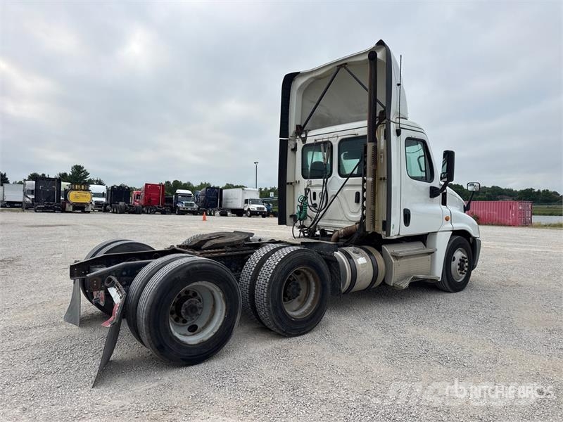 Freightliner Cascadia 125 Cavalos mecânicos