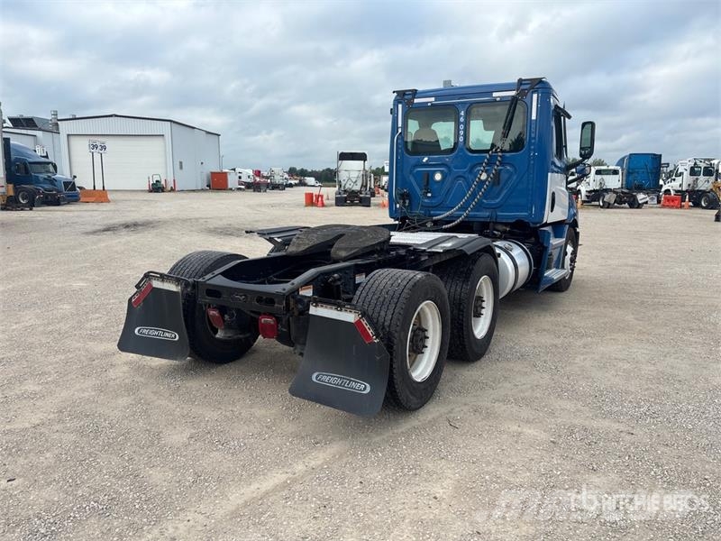 Freightliner Cascadia 116 Vetopöytäautot