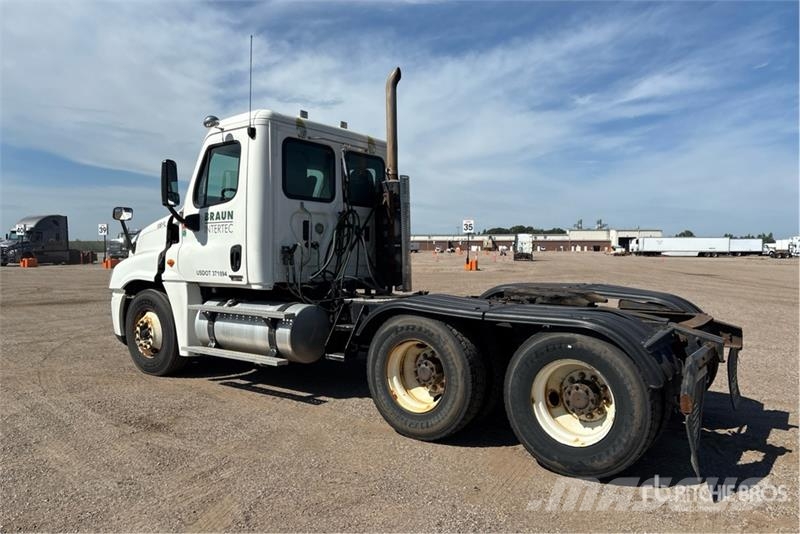 Freightliner Cascadia 125 Prime Movers
