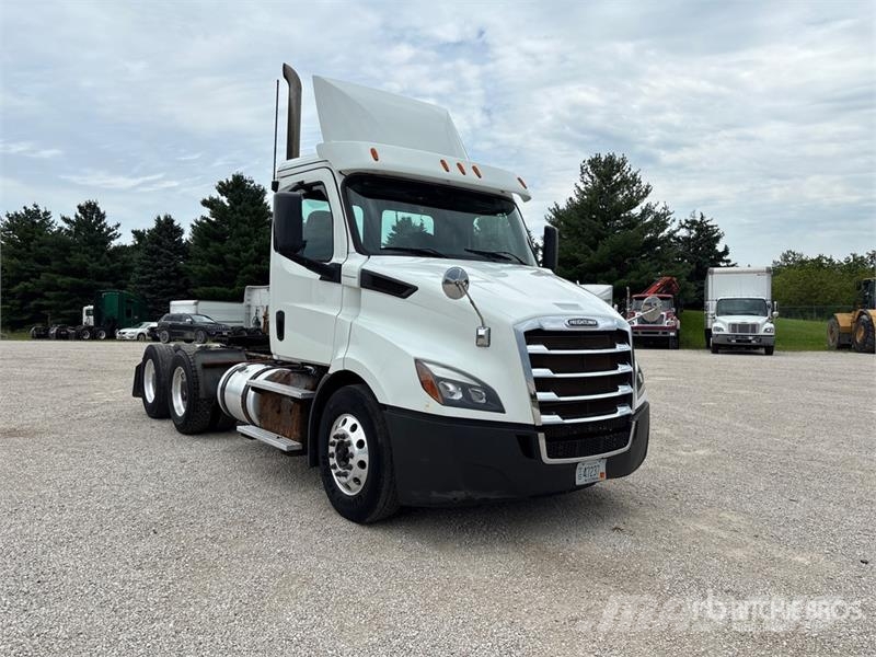 Freightliner Cascadia 116 Prime Movers