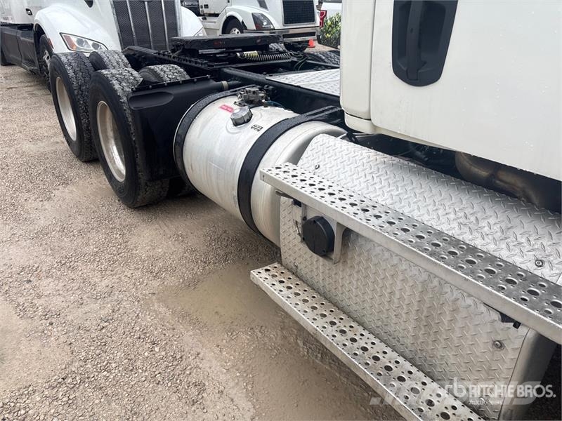 Freightliner Cascadia 116 Vilcēji