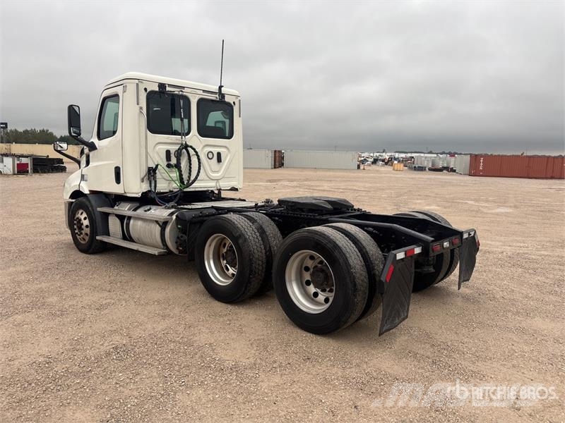 Freightliner Cascadia 116 Cavalos mecânicos
