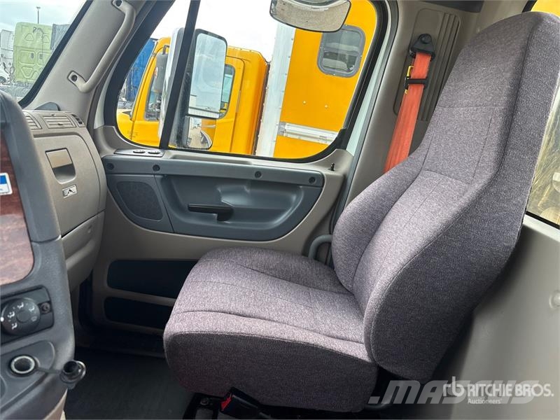 Freightliner Cascadia 113 Prime Movers