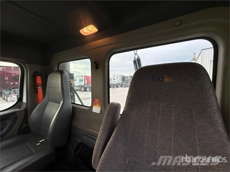 Freightliner Cascadia 125 وحدات الجر
