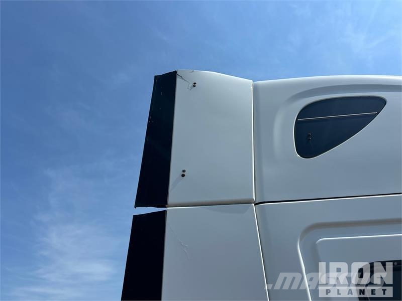 Freightliner Cascadia 125 Tahače