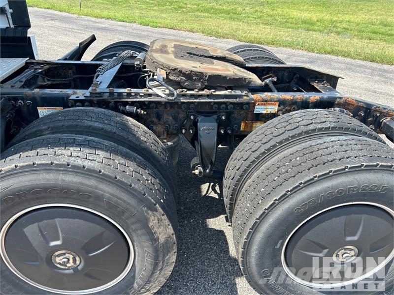 Freightliner Cascadia 126 Çekiciler