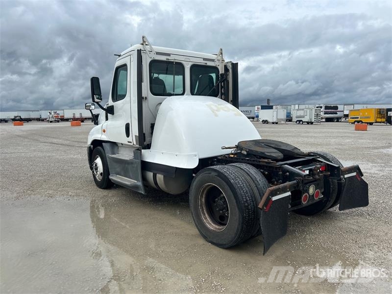 Freightliner Cascadia 125 曳引機組件