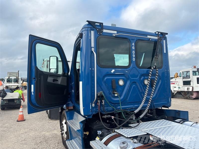 Freightliner Cascadia 116 Vetopöytäautot