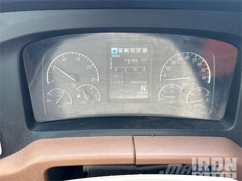 Freightliner Cascadia 126 Çekiciler