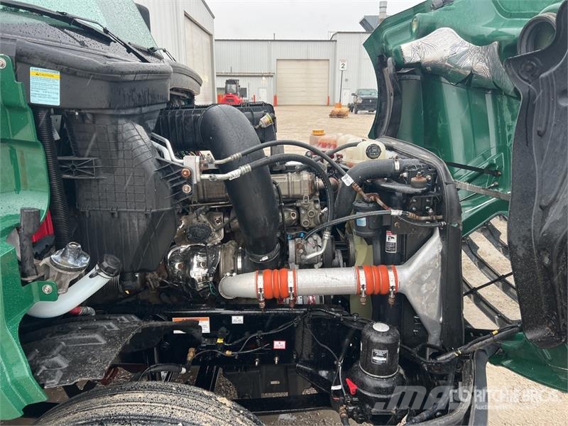 Freightliner Cascadia 126 Vlačilci