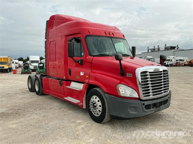 Freightliner Cascadia 125 T/A Sleeper Truck Tractor وحدات الجر