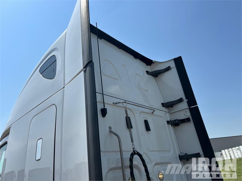 Freightliner Cascadia 126 Çekiciler