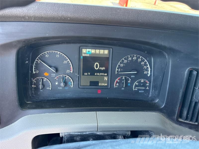 Freightliner Cascadia 126 Тягачі