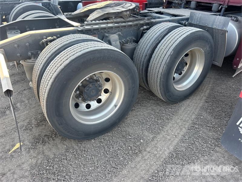 Freightliner Cascadia 126 曳引機組件