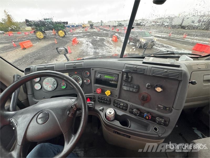 Freightliner Cascadia 125 Vlačilci