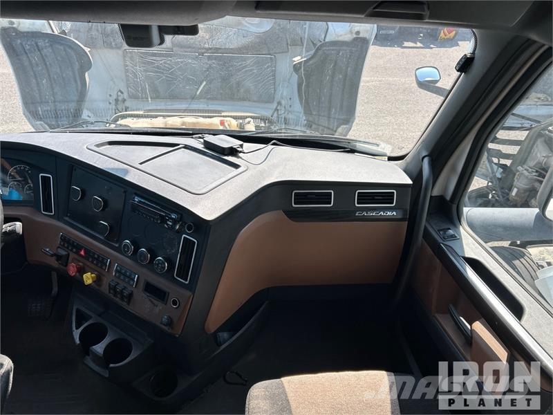 Freightliner Cascadia 126 Çekiciler