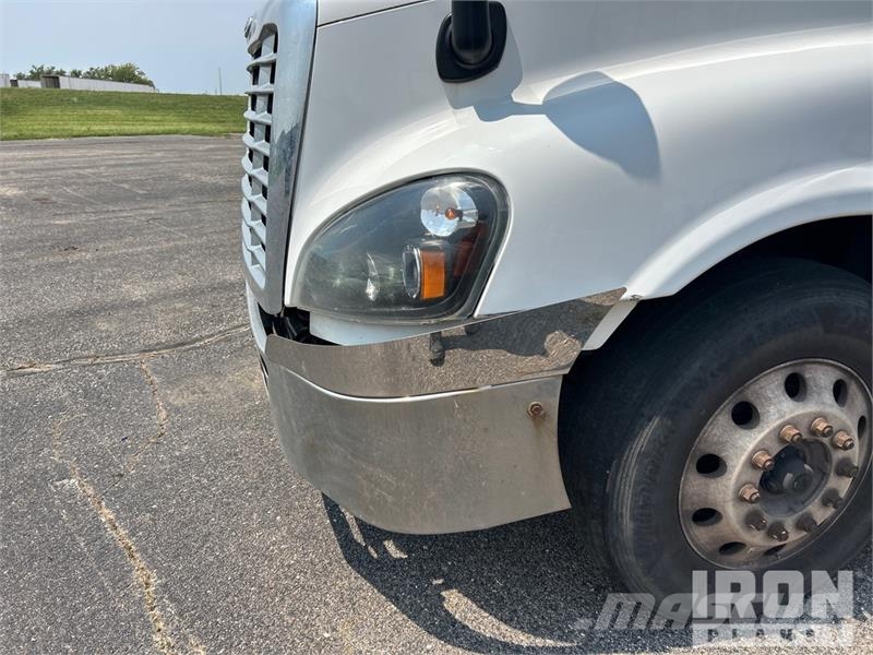 Freightliner Cascadia 125 Çekiciler