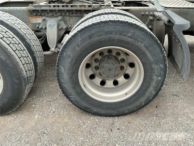 Freightliner Cascadia 126 Vlačilci