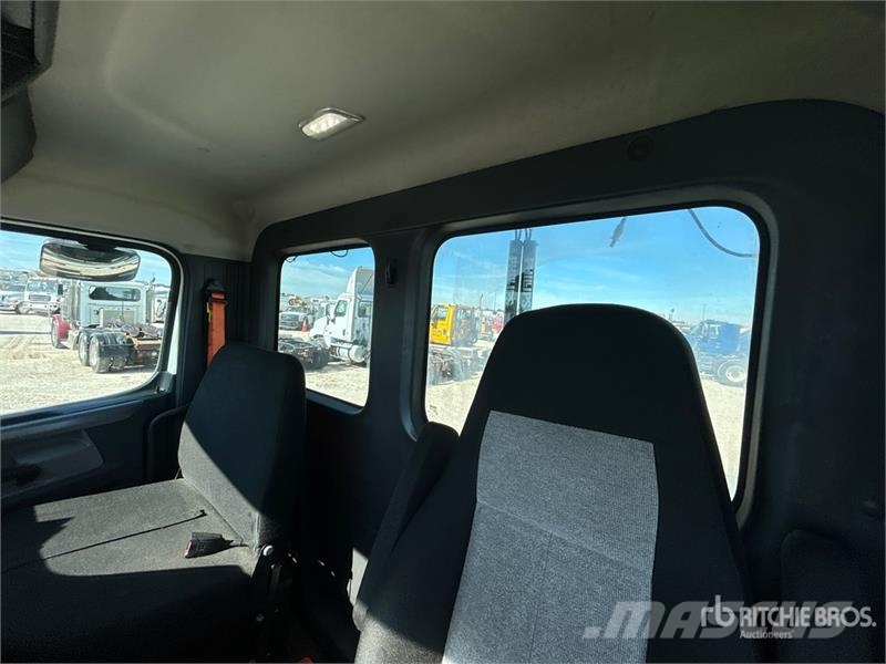 Freightliner Cascadia 116 牵引车