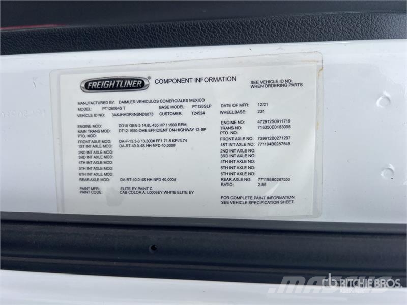 Freightliner Cascadia 126 6x4 T/A Sleeper Truck Tractor Motrici e Trattori Stradali