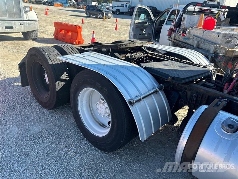 Freightliner Cascadia 125 وحدات الجر