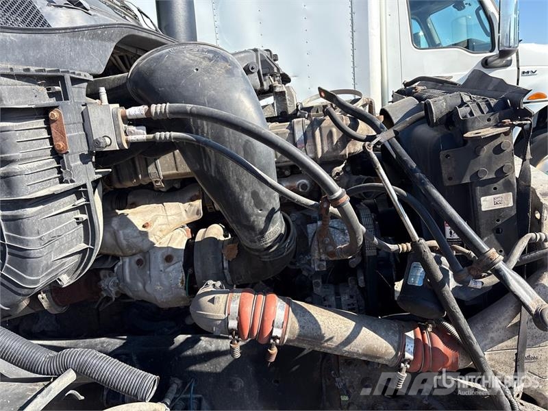 Freightliner Cascadia 125 Tractor Units