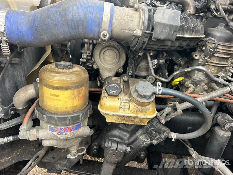 Freightliner Cascadia 125 6x4 T/A Sleeper Truck Tractor Sattelzugmaschinen