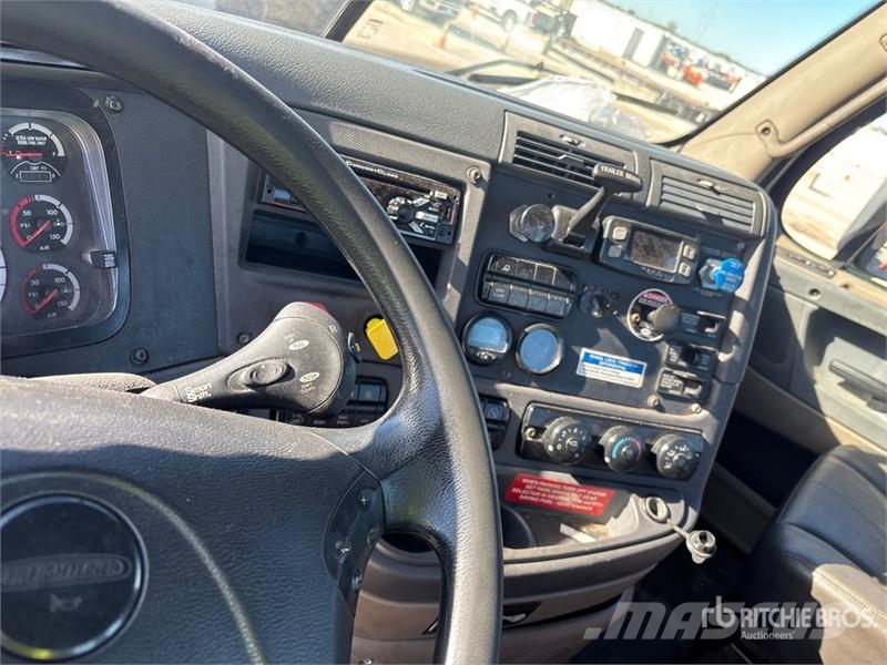 Freightliner Cascadia 125 وحدات الجر
