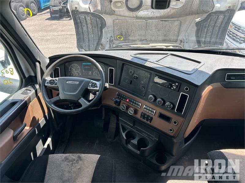 Freightliner Cascadia 126 Çekiciler